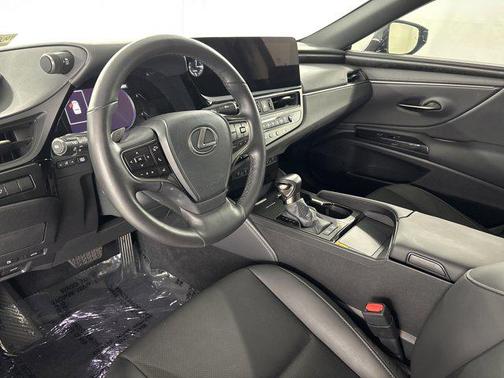 2024 Lexus ES 300h Base