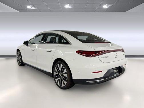 2026 Mercedes-Benz EQE 320 EQE 320