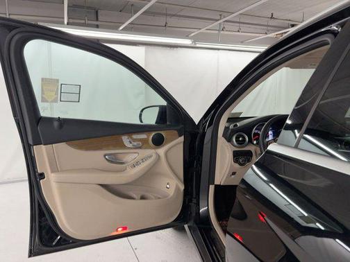 2019 Mercedes-Benz GLC 300 Base