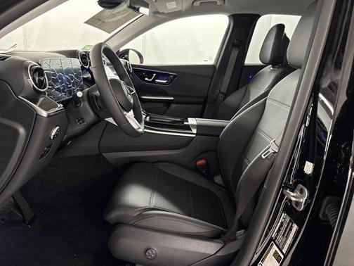 2025 Mercedes-Benz GLC 350e Base