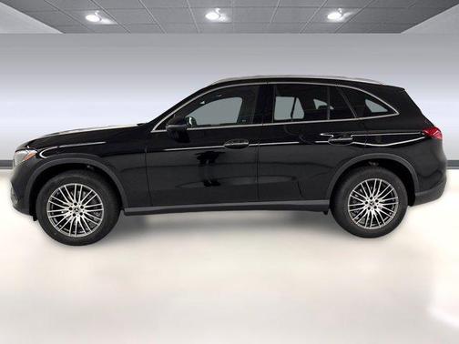 2026 Mercedes-Benz GLC 300 Base