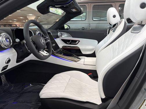 2026 Mercedes-Benz AMG SL 43 Base