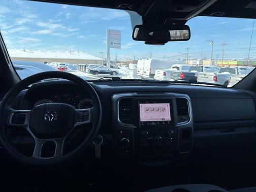 2022 RAM 1500 Classic Warlock Quad Cab 4x4 6'4' Box