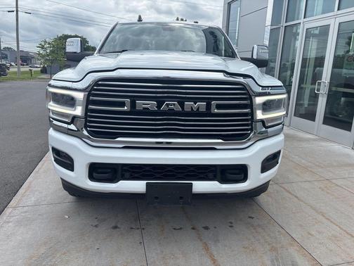 2023 RAM 2500 Laramie Crew Cab 4x4 6'4' Box