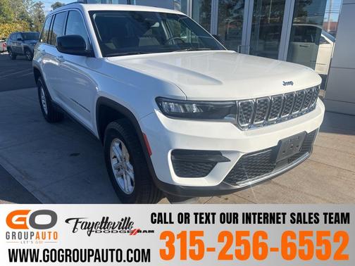 2023 Jeep Grand Cherokee Laredo
