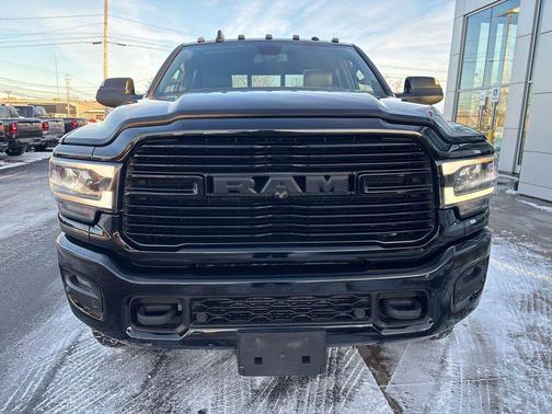 2019 RAM 2500 Laramie Crew Cab 4x4 6'4' Box