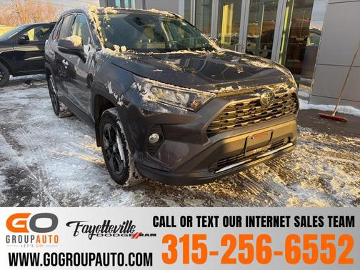 2020 Toyota RAV4 XLE