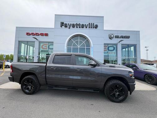 Granite Crystal Metallic Clearcoat 2020 RAM 1500 Big Horn/Lone Star