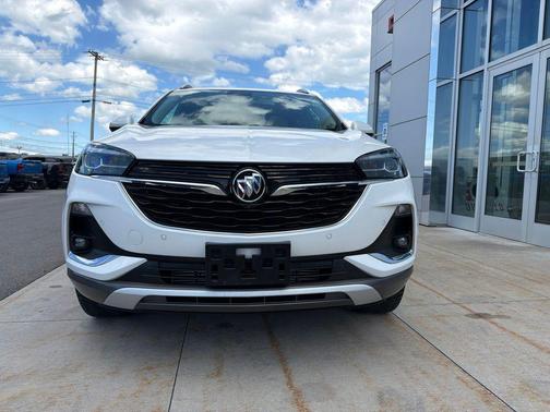 White Frost Tricoat 2021 Buick Encore GX Essence