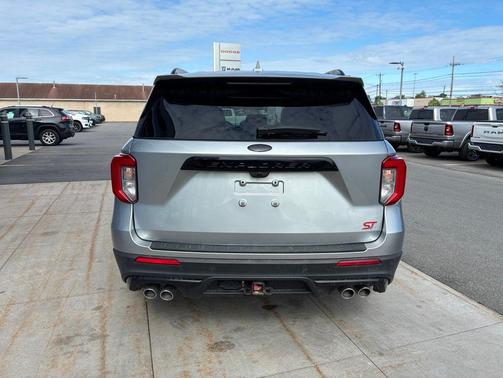Iconic Silver Metallic 2020 Ford Explorer ST