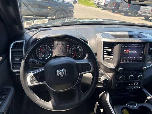 Patriot Blue Pearlcoat 2021 RAM 1500 Big Horn/Lone Star
