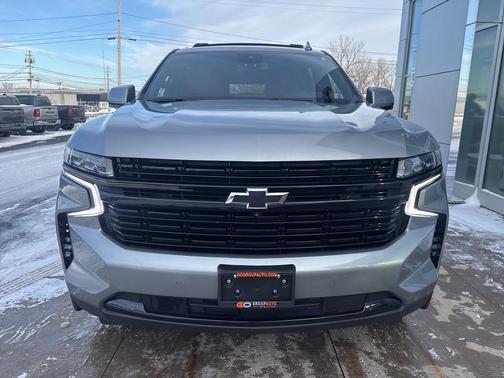 2023 Chevrolet Suburban RST