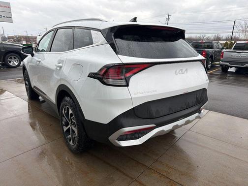 2025 Kia Sportage EX
