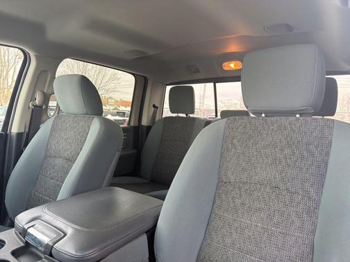 2018 RAM 2500 Big Horn Crew Cab 4x4 6'4' Box