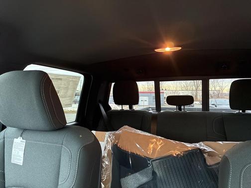 2026 RAM 2500 Tradesman Crew Cab 4x4 6'4' Box