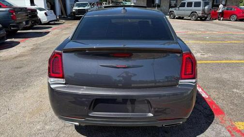 2022 Chrysler 300 S