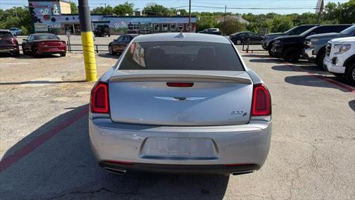 2018 Chrysler 300 S