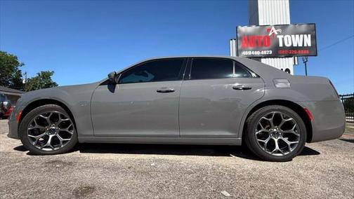 2018 Chrysler 300 S