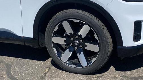 White Pearl 2026 Honda Prologue Elite