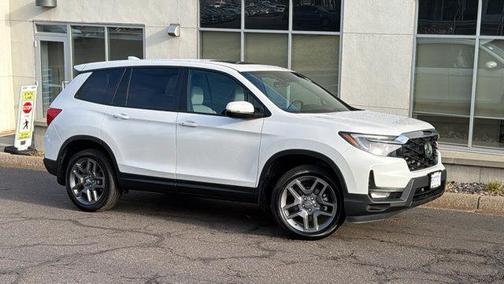 Platinum White Pearl 2023 Honda Passport EX-L