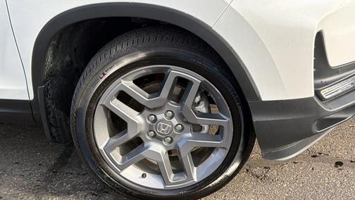 Platinum White Pearl 2023 Honda Passport EX-L