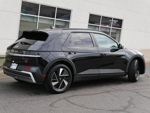 2025 Hyundai IONIQ 5 SEL