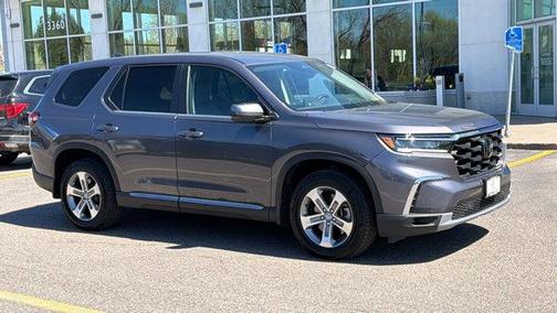 Gray 2023 Honda Pilot EX-L 8-Passenger