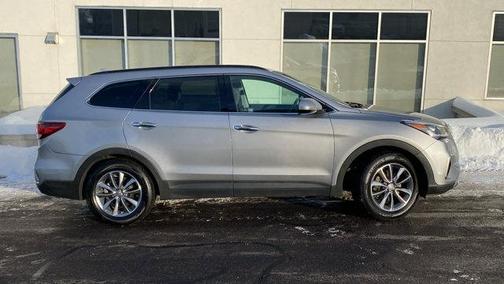 2018 Hyundai SANTA FE SE