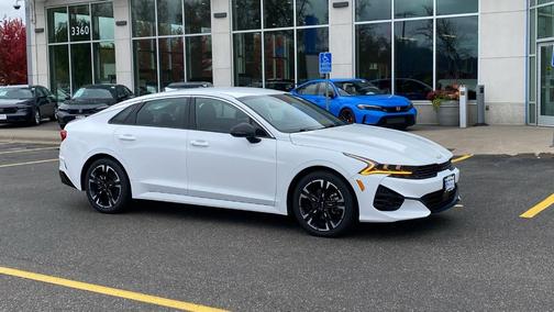 2024 Kia K5 GT-Line