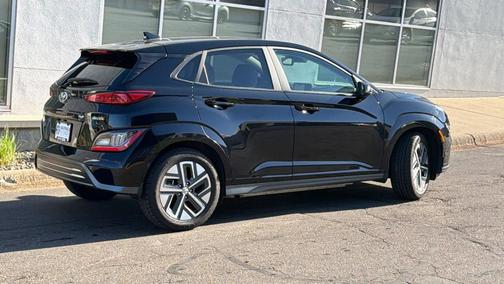 Abyss Black Pearl 2023 Hyundai KONA EV Limited