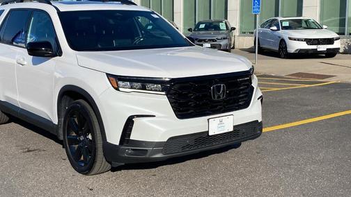 2025 Honda Pilot Black Edition