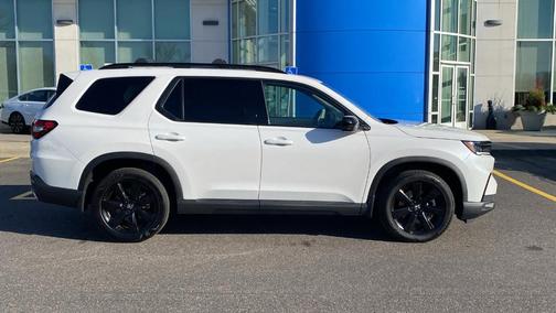 2025 Honda Pilot Black Edition