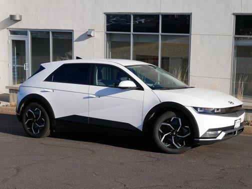 2024 Hyundai IONIQ 5 SEL