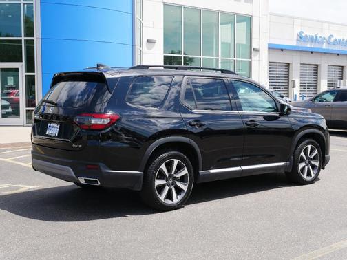 2023 Honda Pilot Elite