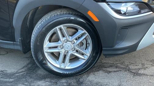 2023 Hyundai KONA SE