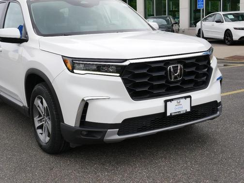 2024 Honda Pilot EX-L 7-Passenger