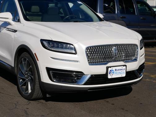 2019 Lincoln Nautilus Reserve