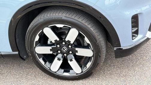 Sonic Gray Pearl 2024 Honda Prologue Elite