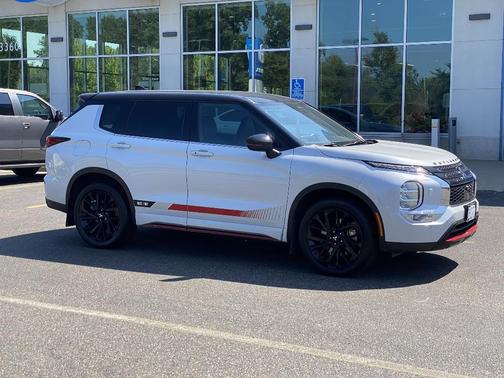 2023 Mitsubishi Outlander Ralliart