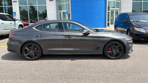 Makalu Gray 2023 Genesis G70 3.3T