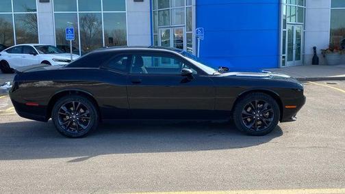 2022 Dodge Challenger SXT
