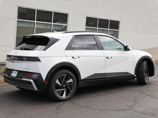 2025 Hyundai IONIQ 5 SEL