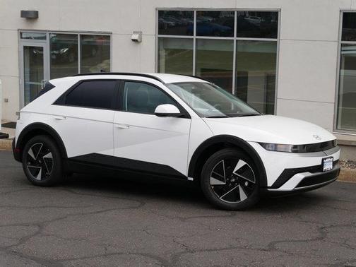 2025 Hyundai IONIQ 5 SEL