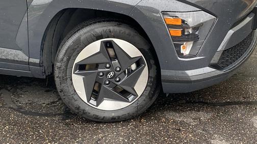 2024 Hyundai KONA EV SEL
