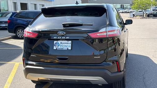 Agate Black Metallic 2024 Ford Edge SEL