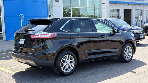 Agate Black Metallic 2024 Ford Edge SEL
