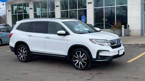 2022 Honda Pilot Touring 7-Passenger
