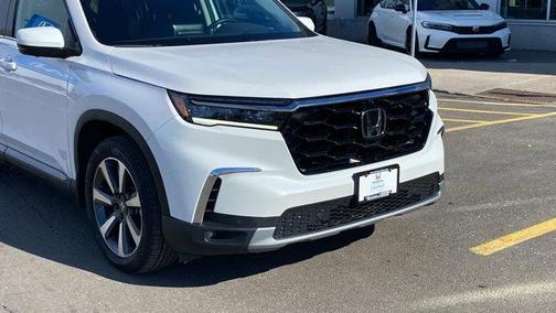 2023 Honda Pilot Elite