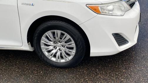 2014 Toyota Camry Hybrid LE