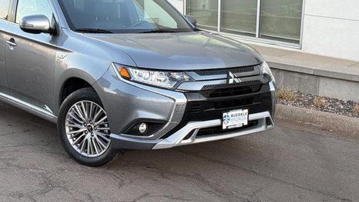 Alloy Silver Metallic 2022 Mitsubishi Outlander PHEV SEL